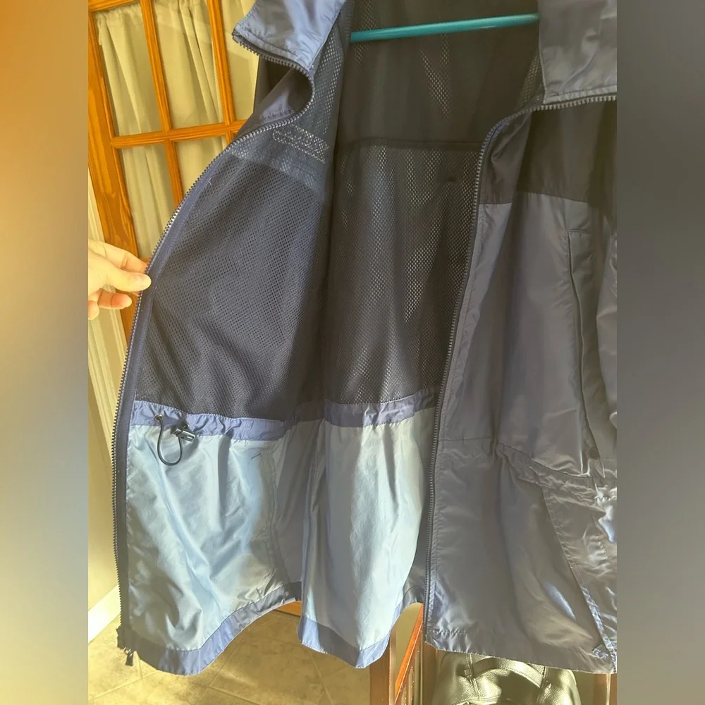 Columbia Women’s Jacket - Picture 4 of 5